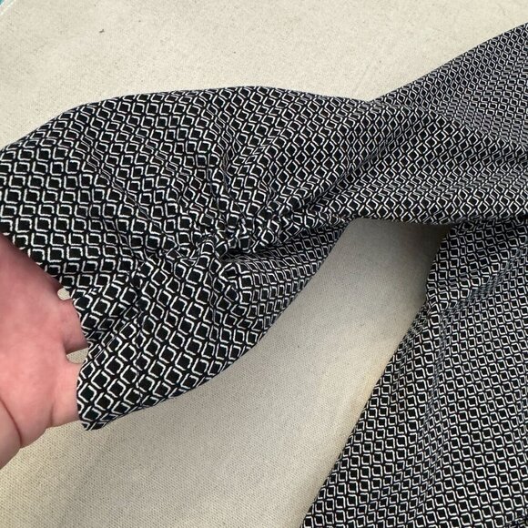 Chicos Black & White Button-Up Jacket Geometric Pattern Ruche Sleeve & Pockets 2 - Picture 7 of 13